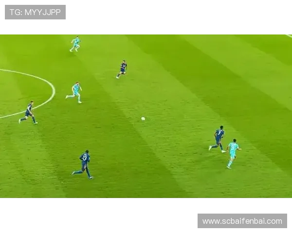 《格列兹曼持续提升传球艺术表现，重新定义现代足球的传球哲学》